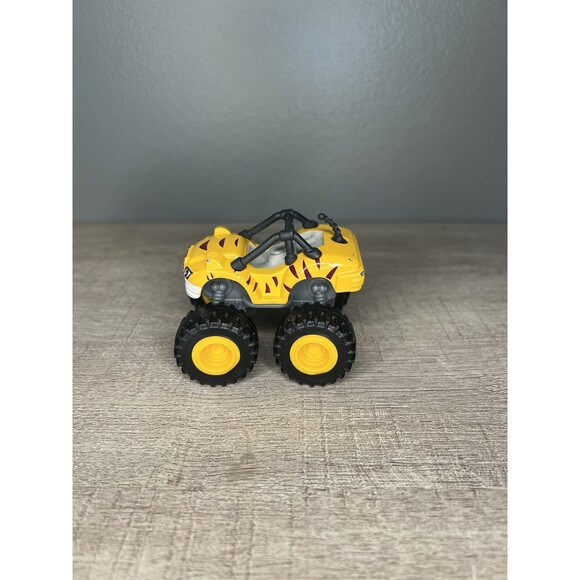 Blaze & The Monster Machines Toy Monster Truck Stripes Yellow - Picture 3 of 8